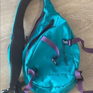 Patagonia shoulder bag